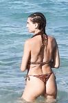 Melissa Satta lato b in bikini