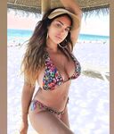 Marika Fruscio bikini bollente