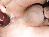 Grosse melanzane per via anale